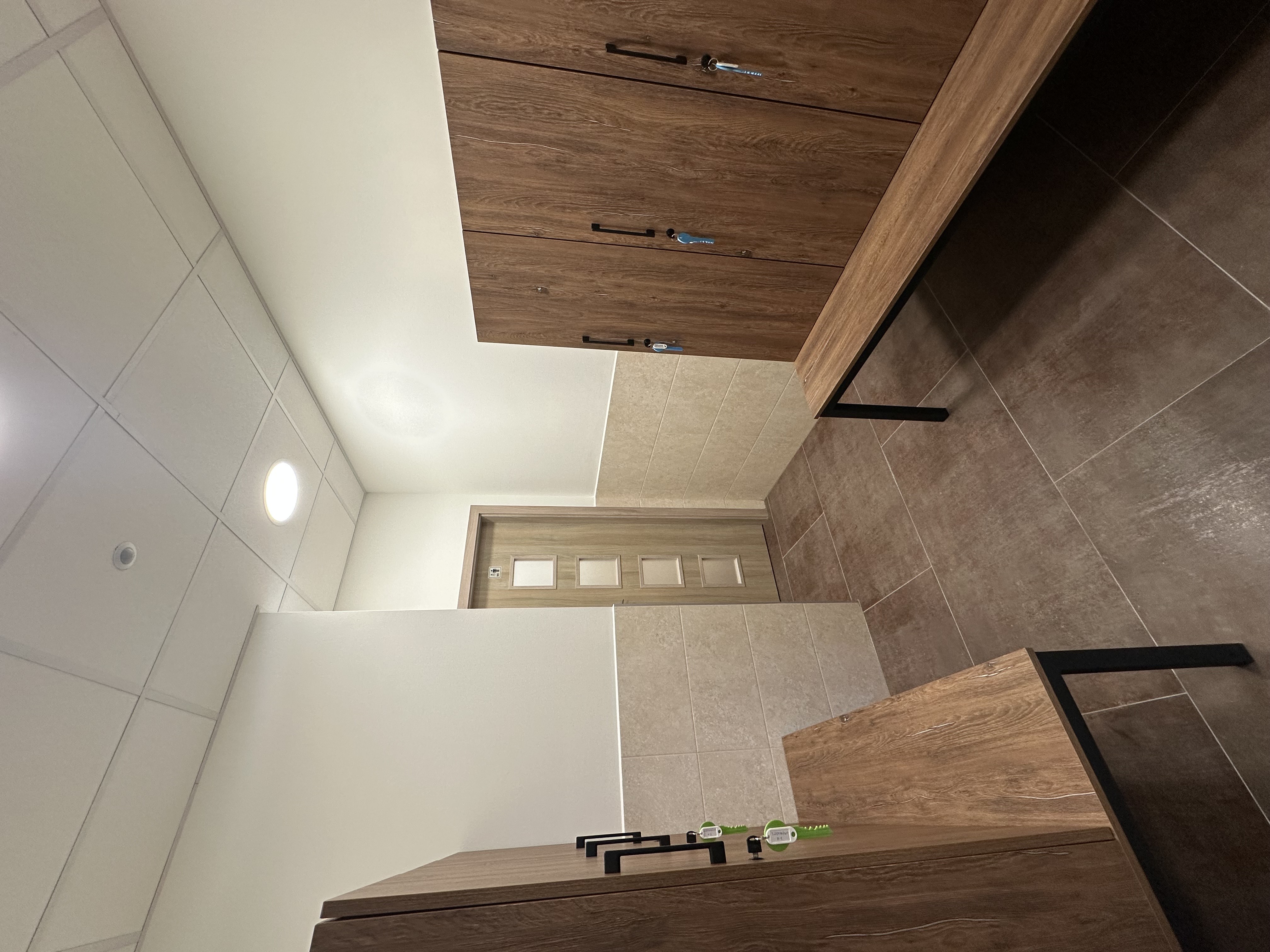 Moderné sprchy a šatne